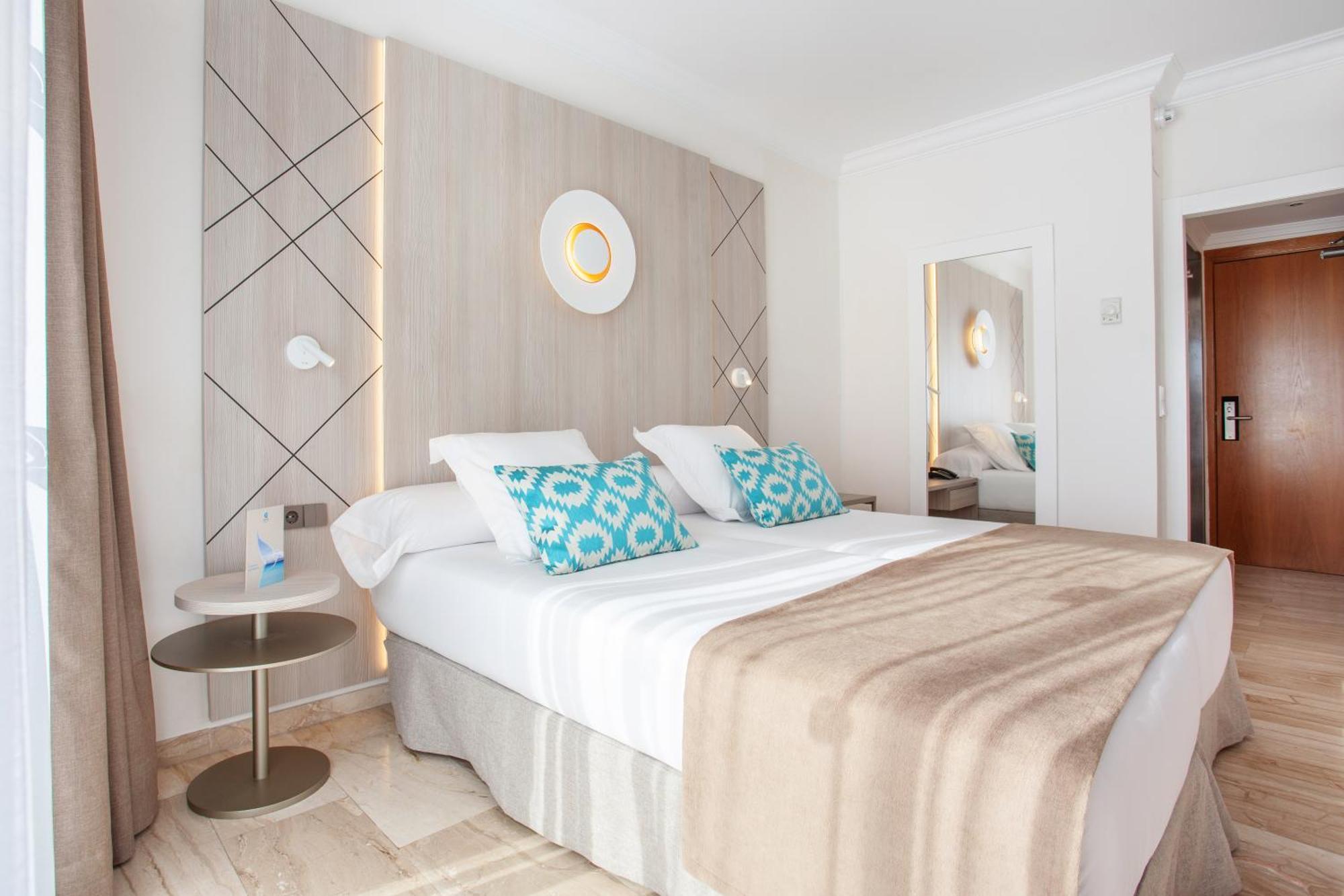 Double or Twin Room,1207454422:JPEG